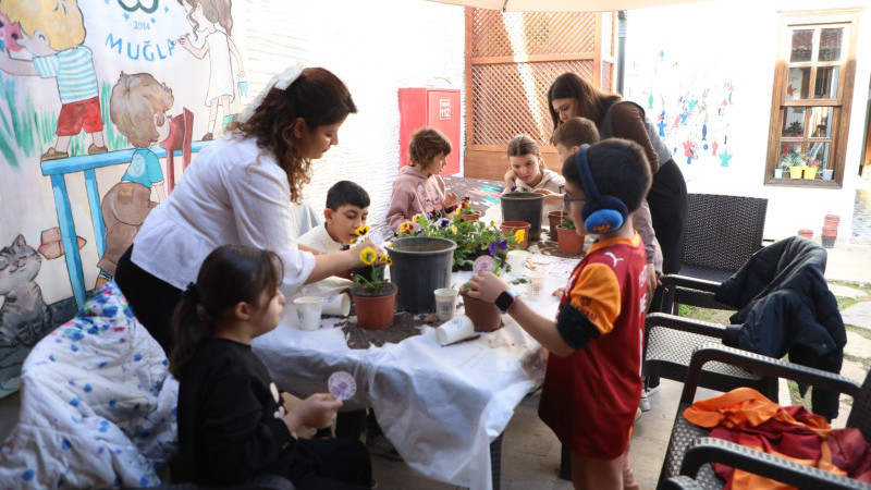 Muğla'da Minik Kalpler Haklarını Öğrendi