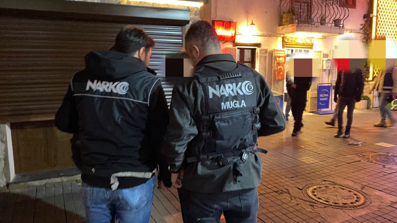 İl Genelinde Yılbaşı Denetimleri: 55 Aranan Şahıs Yakalandı, Çok Sayıda Suç Unsuru Ele Geçirildi