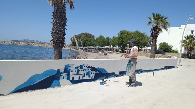 Bodrum’un Mavisi ve Gün Batımı Duvarlara Taşınıyor: Turgutreis Sahili Sanatla Yenileniyor