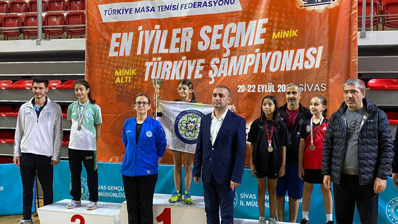 Büyükşehir Sporcusu Masa Tenisinde Türkiye Şampiyonu Oldu