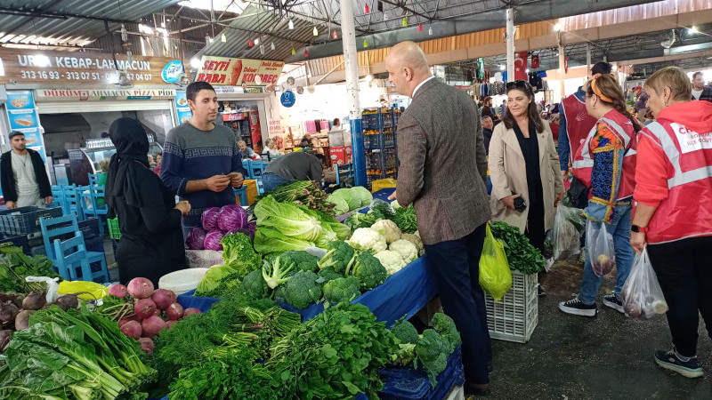 Bodrum Pazaryeri’nde CHP Rüzgarı.