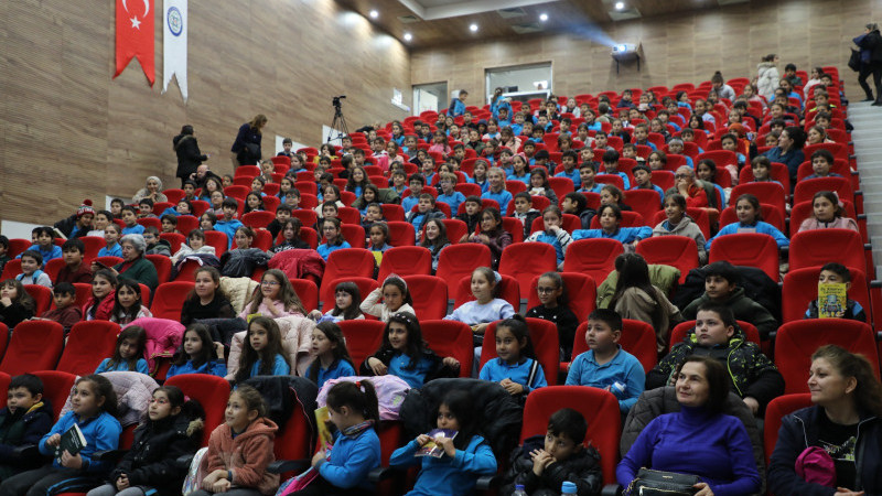 Büyükşehir’den Çocuklarla Edebiyat Dolu Bir Gün