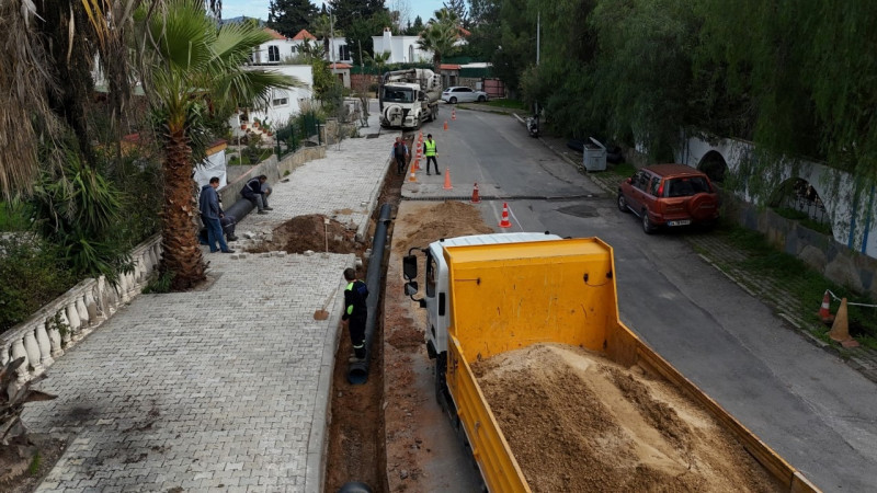 Yağmur Suyu Hattı Çalışmaları Devam Ediyor