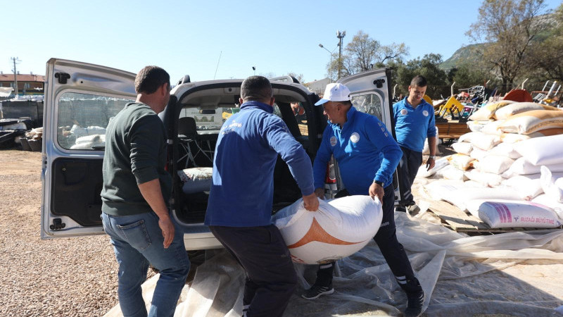 Muğla Büyükşehir’den Kırsal Kalkınmaya 330 Tonluk Destek