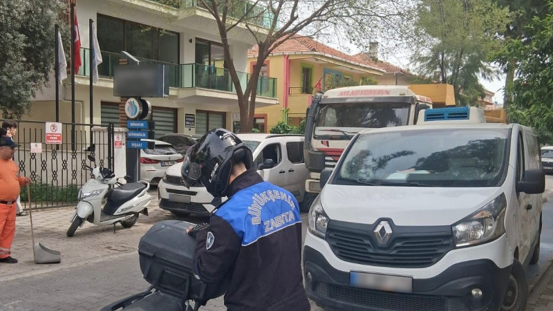 Yaya Kaldırımlarında Zabıta Denetimleri   