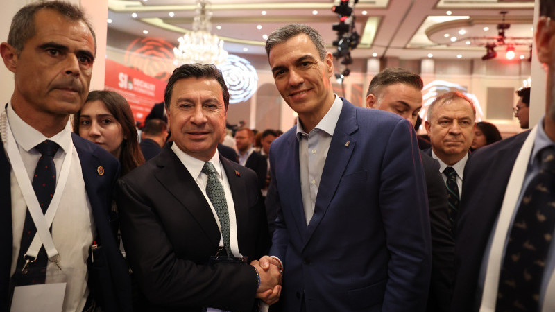 Başkan Aras, Demokrasi Zirvesi İçin Barselona’da