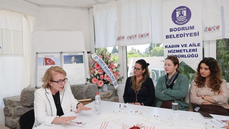 Belediyeden Bitez’de ‘Bağımlılıkta Aile Yapısı ve Roller’ Semineri