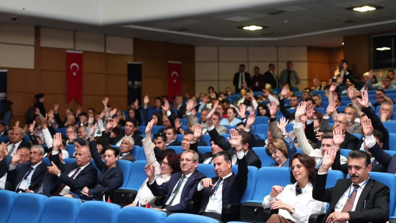 Kıyı Belediyeler Birliği Başkanlığına Yeniden Ahmet Aras Seçildi