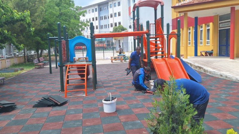 Kamu Kurum ve Kuruluşlarına Büyükşehir’den Peyzaj Desteği